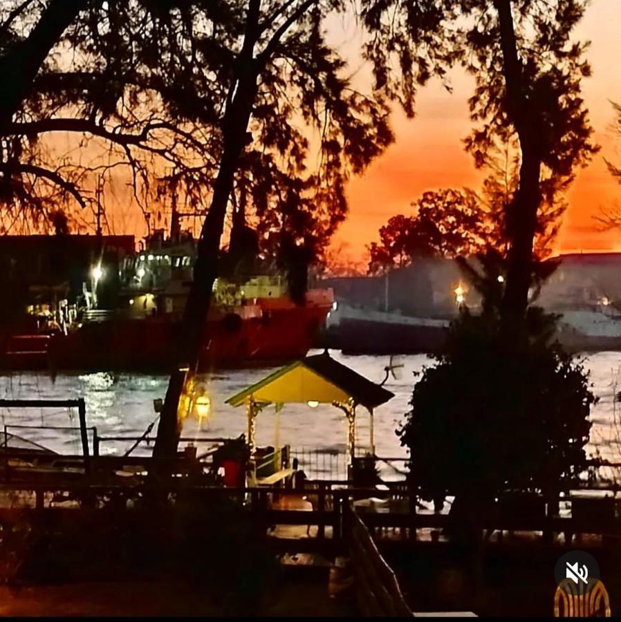 Cabanas Burdeos Tigre Bagian luar foto